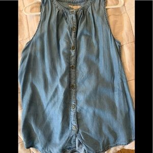 Banana Republic sleeveless chambray button down